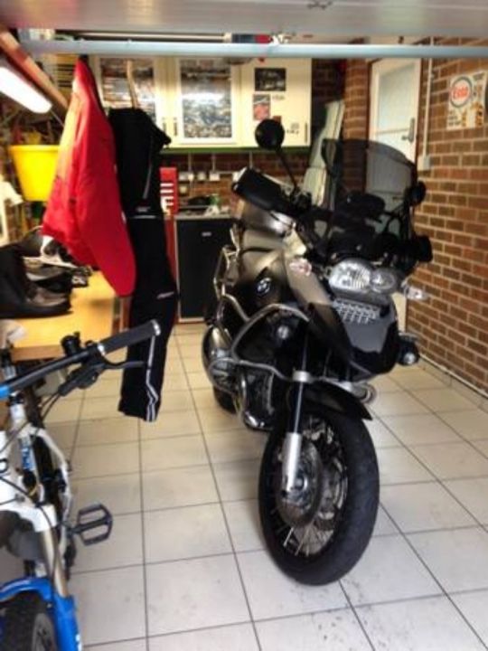 BMW R1200GS Adventure - £6,000 (Arundel West Sussex)
