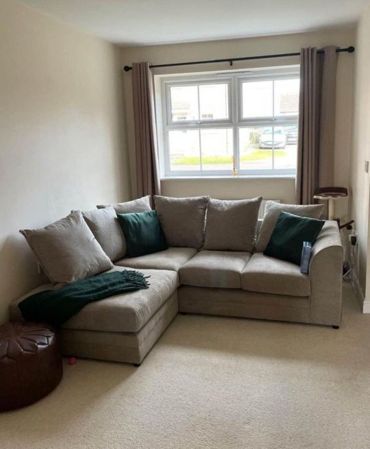 Comfortable 4 Seater Corner Sofa