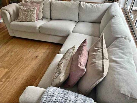 Cream Liverpool 5x Dual arm Sofa Set