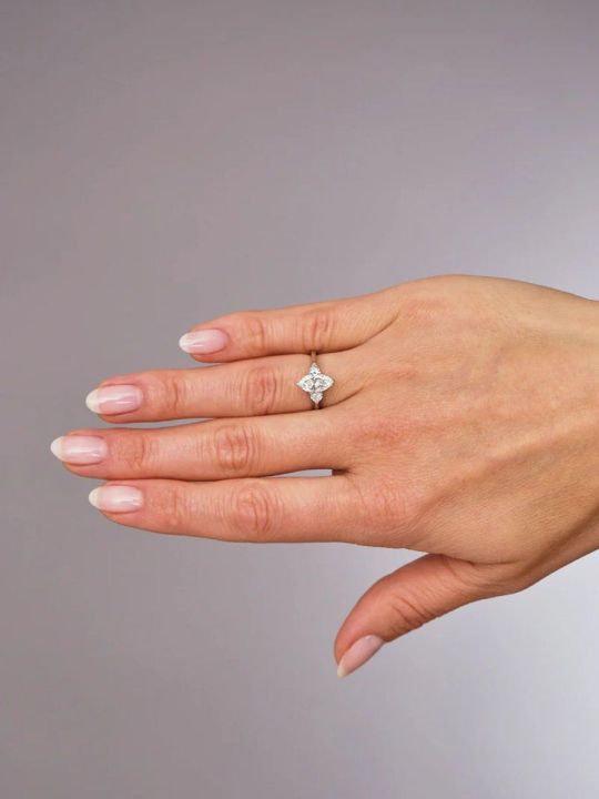 Elegant Marquise Engagement Ring Diamond Design