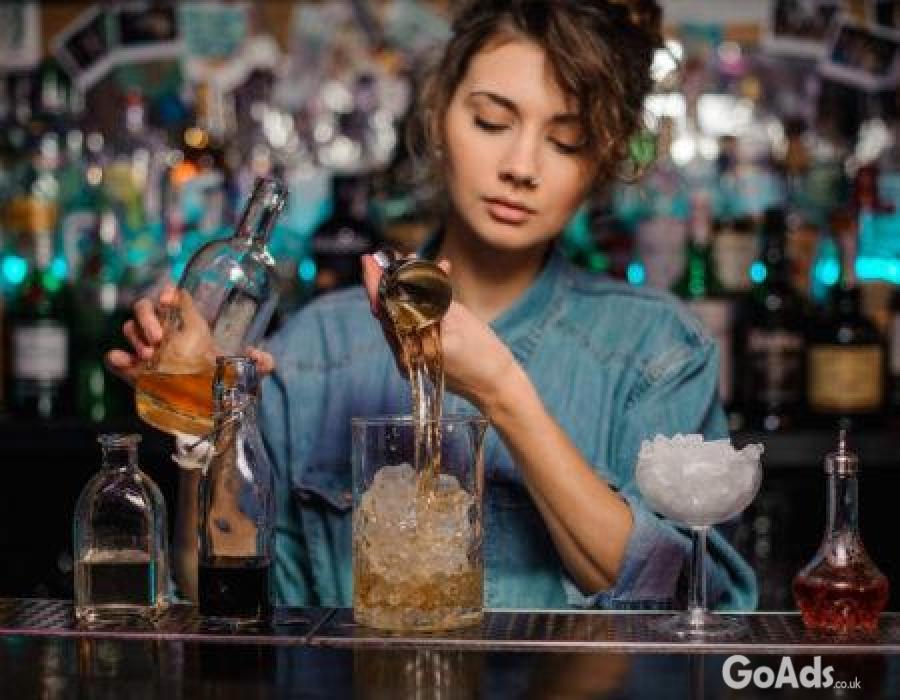 Entertain Your Guests by Hiring Cocktail Bartender Services