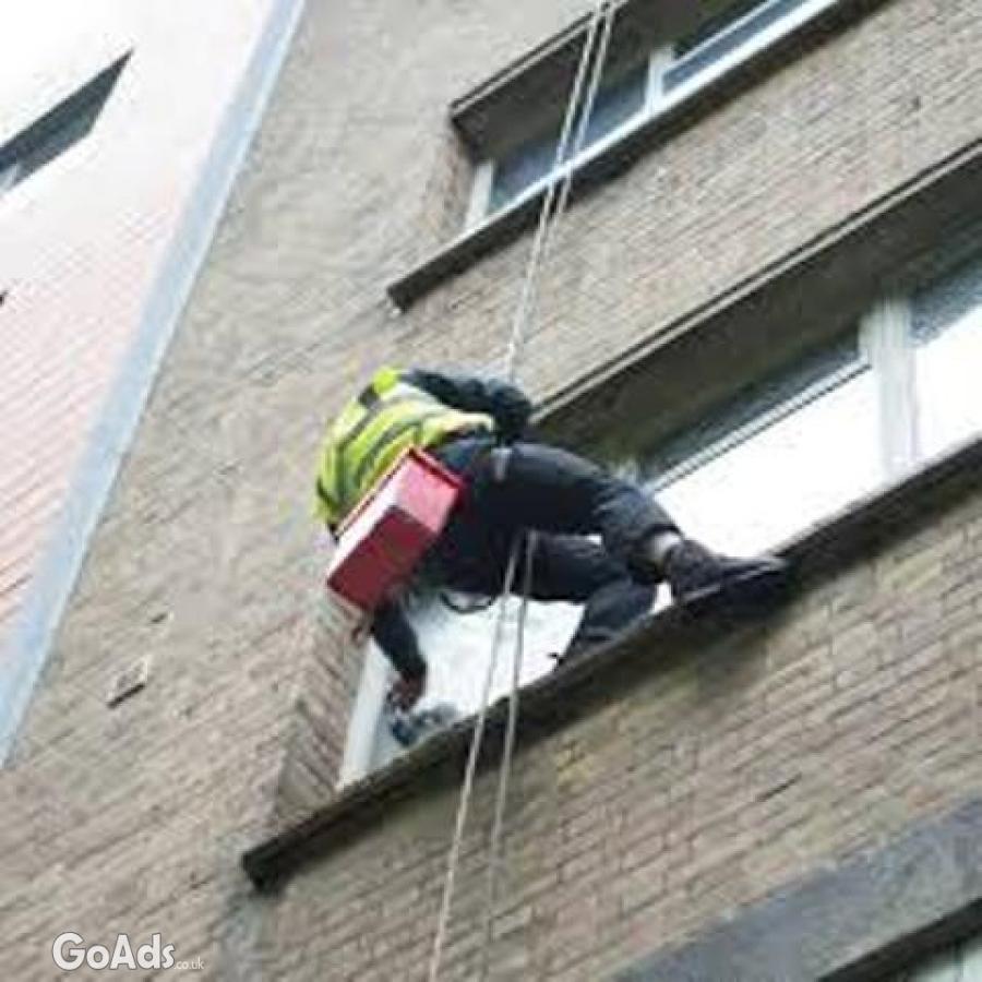 Get Sparkling Windows by Calling Reputed Window cleaners in Islington
