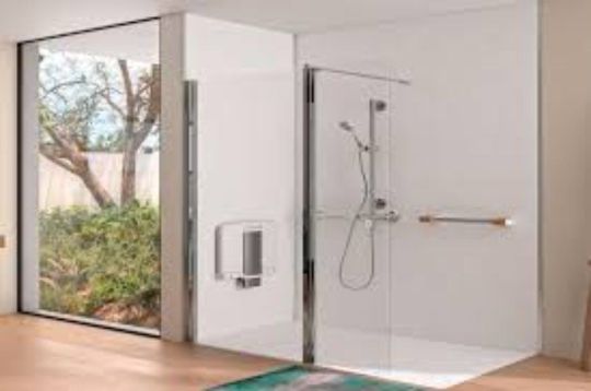 How Walk In Shower Helps Elderly & Seniors in Home