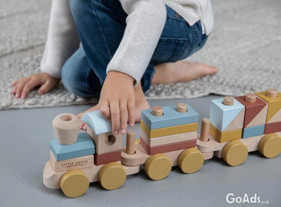 Little Dutch Stacking Train Rainbow Pure & nature