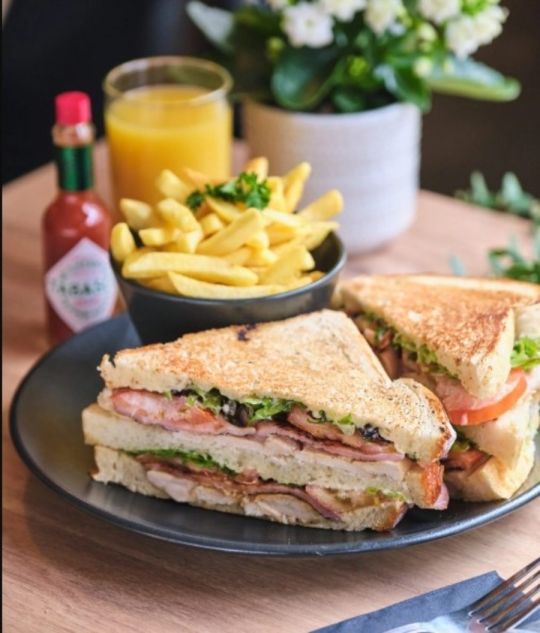 Looking for the Best Breakfast in Inverness? Try Rendezvous Cafe!