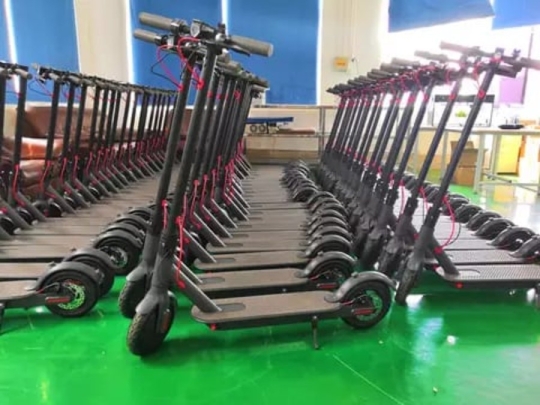 New Brand And in Trending D8 Pro Electric Scooter Adult .