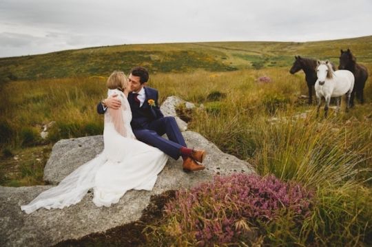 Professional Wedding Photographer – Candid & Timeless Moments