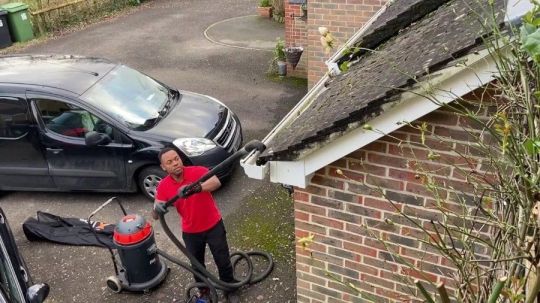 Regular Gutter Cleaning Service in Waterlooville