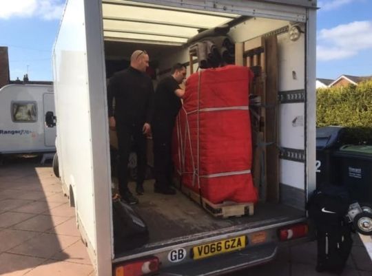 Safe & Affordable Piano Removal by Experts – Piano-s