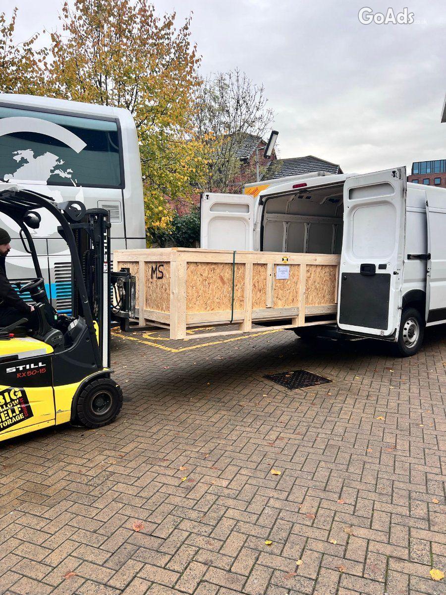 Two Man and Van in London